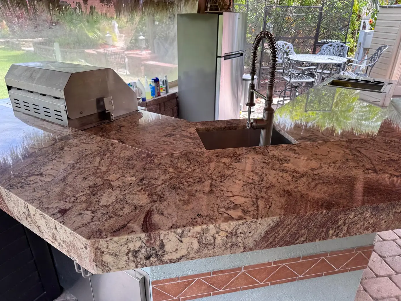 Granite outdoor kitchen bar in Lake Worth