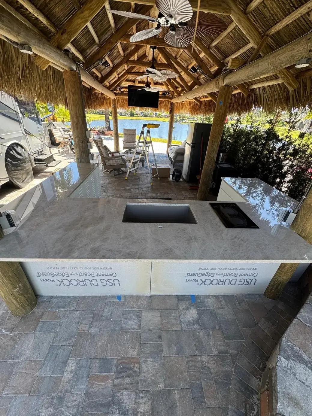 Outdoor kitchen granite countertop in Lake Worth